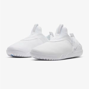 Nike Zoom Pulse Medical Shoes 5.5Y/6.5-7 Womens